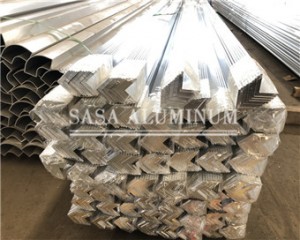 Ángulo de aluminio