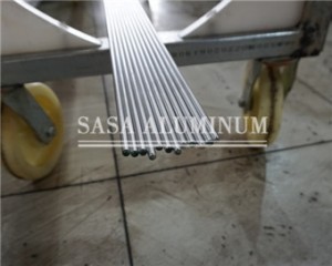 Barre d'aluminium sans centre de polissage de meulage
